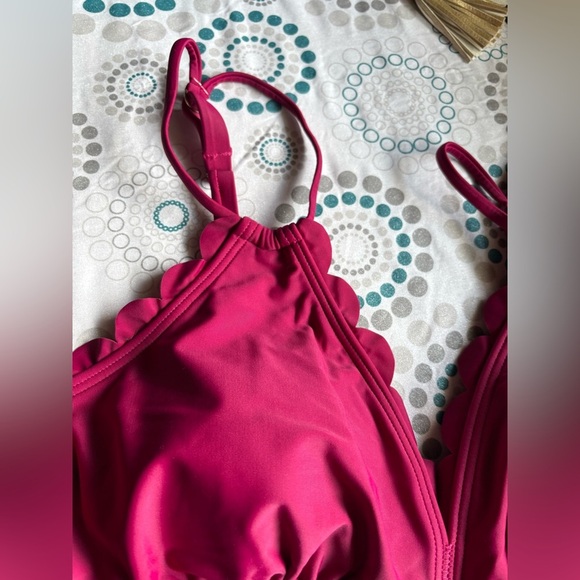 New large maroon,red ruffle, halter double strap top full coverage string bottom - Picture 6 of 7